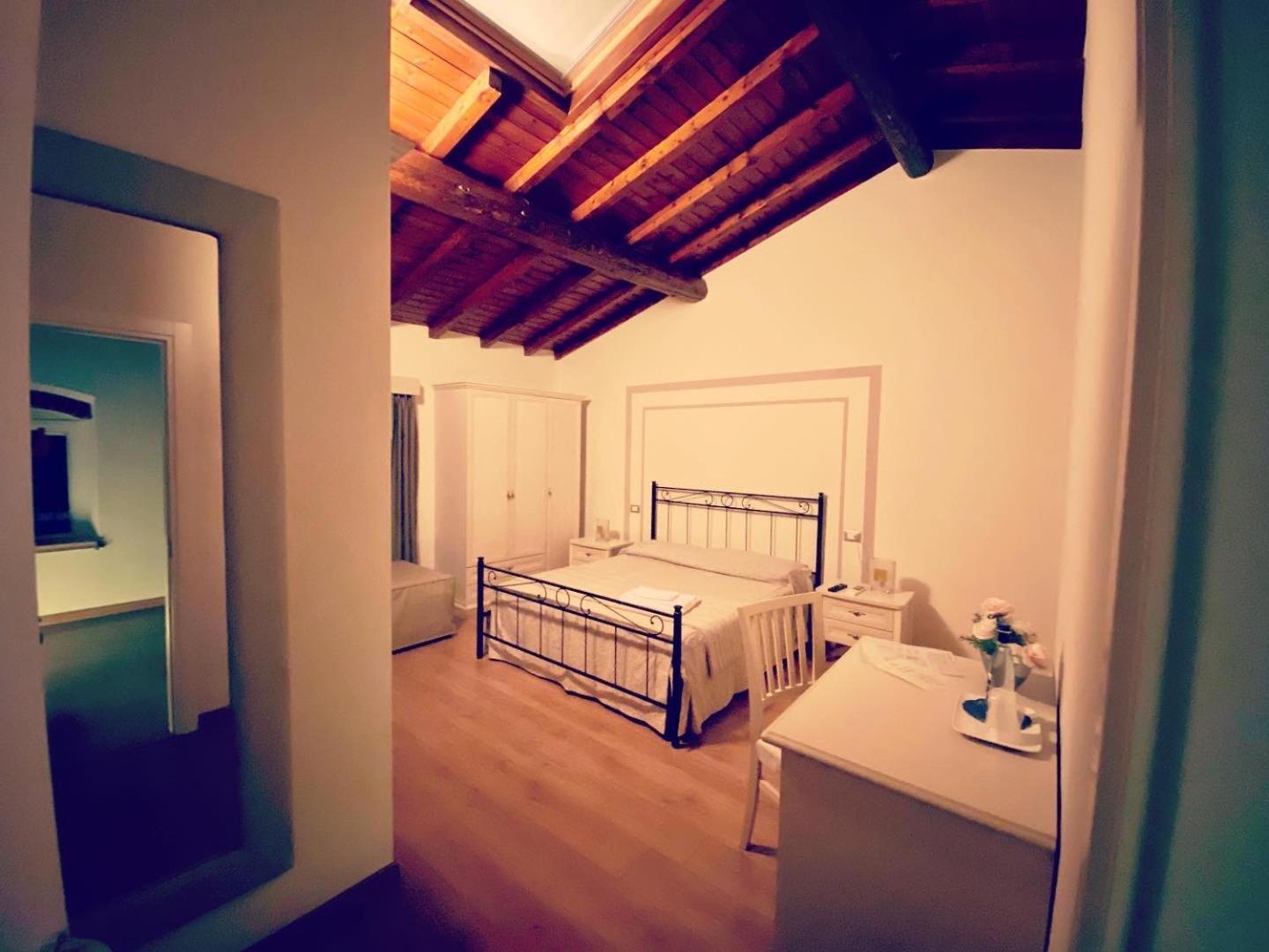 B&B Corte Delle Rose 卡斯蒂廖内德莱斯蒂维耶雷 外观 照片
